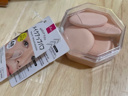 メイクアップパフ(ミニサイズ、4個、専用ケース付)/DAISO/パフ・スポンジを使ったクチコミ(1枚目)