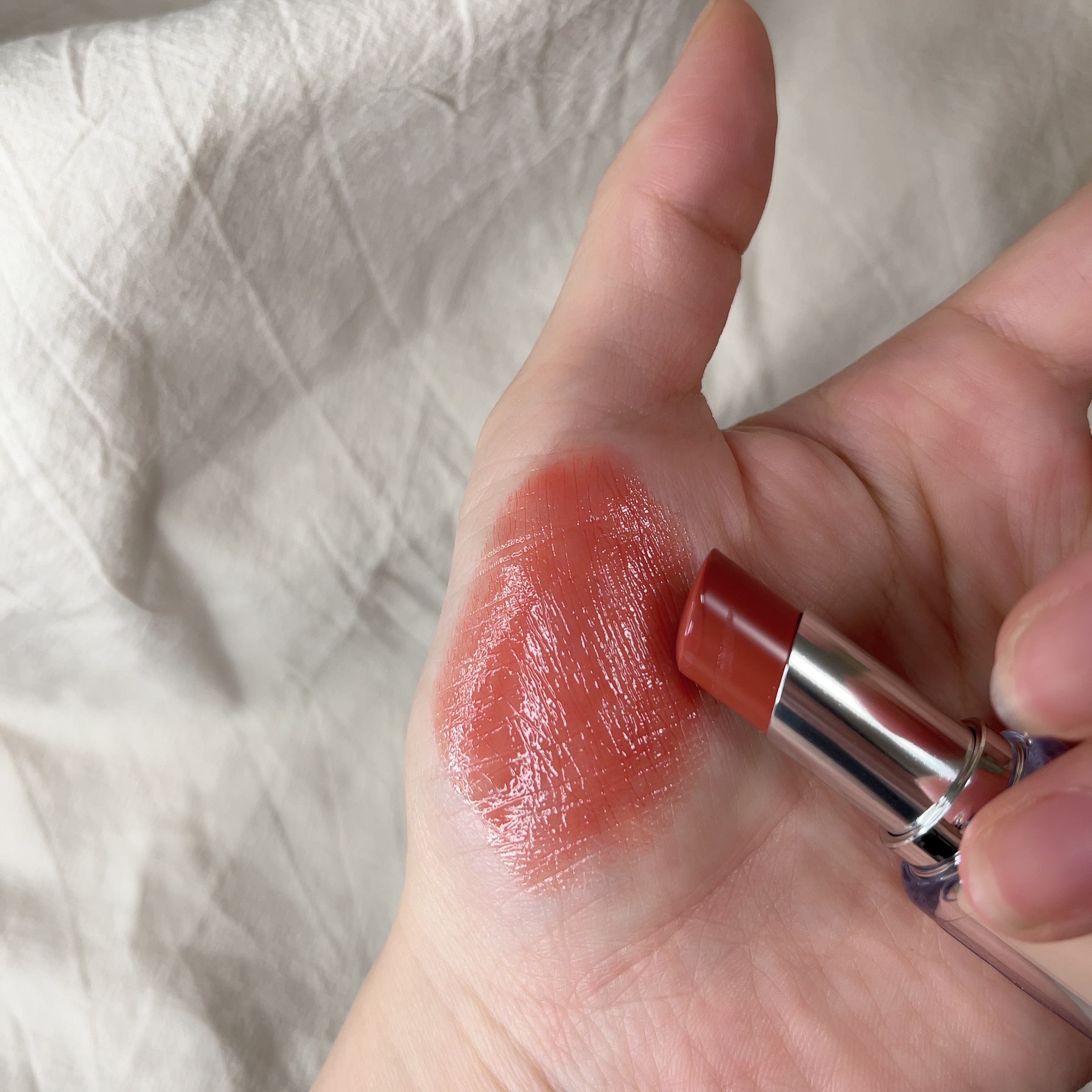 ボンディンググロウリップスティック/Laka/口紅を使ったクチコミ（2枚目）