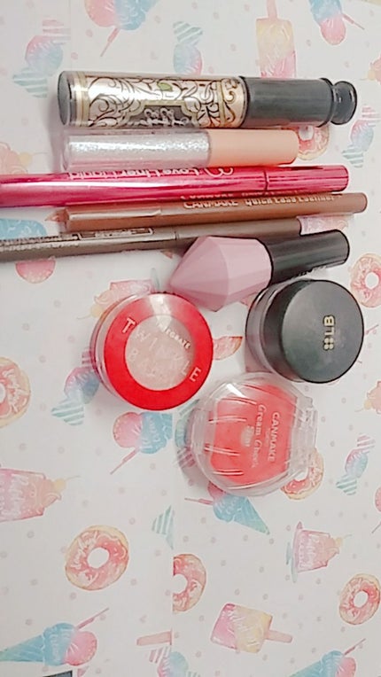 プリズム パウダーアイカラー/リンメル ロンドン/単色アイシャドウを使ったクチコミ(4枚目)