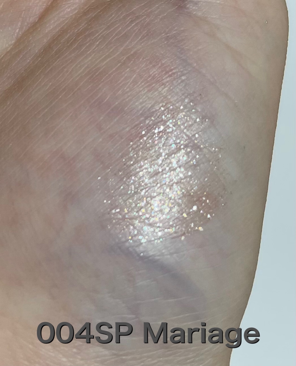 アディクション ザ アイシャドウ スパークル/ADDICTION/単色アイシャドウを使ったクチコミ（3枚目）