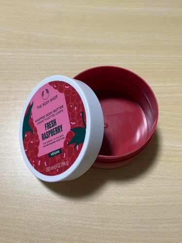 THE BODY SHOP ホイップドボディバター フレッシュラズベリーのクチコミ「THE BODY SHOP　ホイップドボディバター フレッシュラズベリー

✼••┈┈••✼•.....」（1枚目）