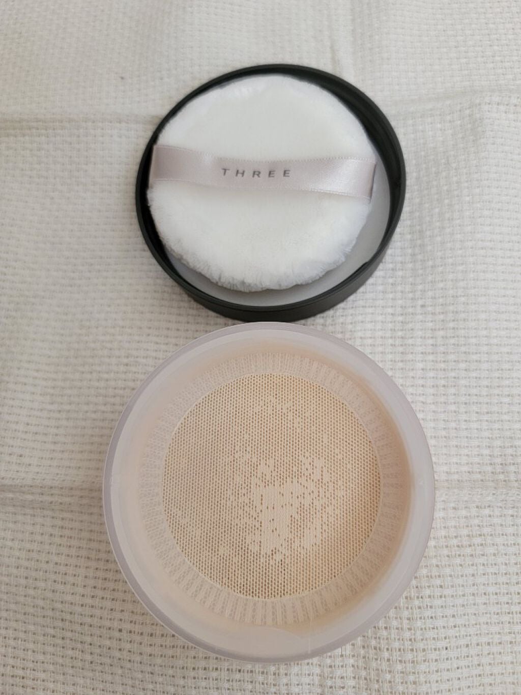 アルティメイトダイアフェネス ルースパウダー/THREE/ルースパウダーを使ったクチコミ(2枚目)