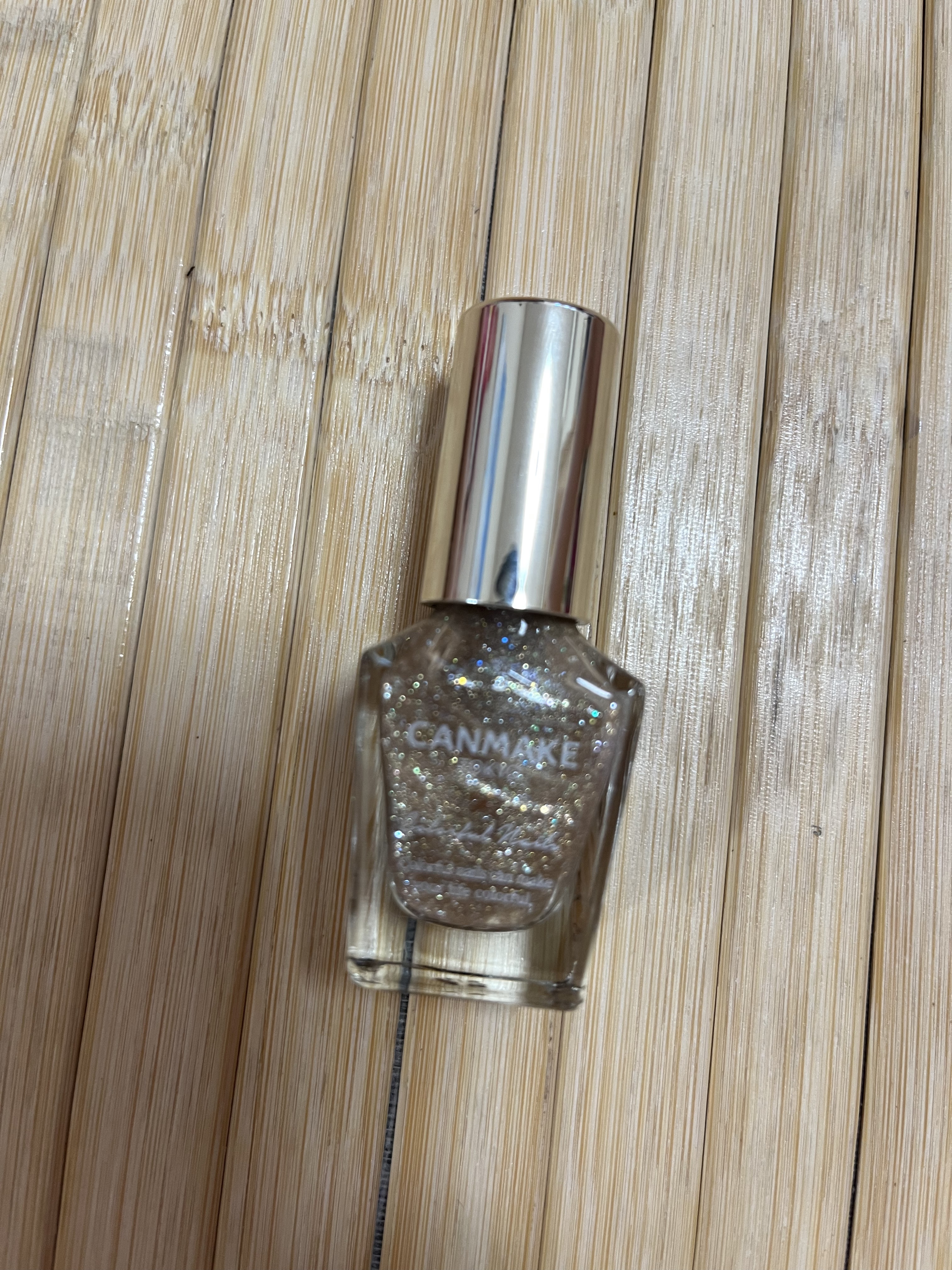 カラフルネイルズ N83 ムーンレイ/キャンメイク/マニキュアを使ったクチコミ（1枚目）