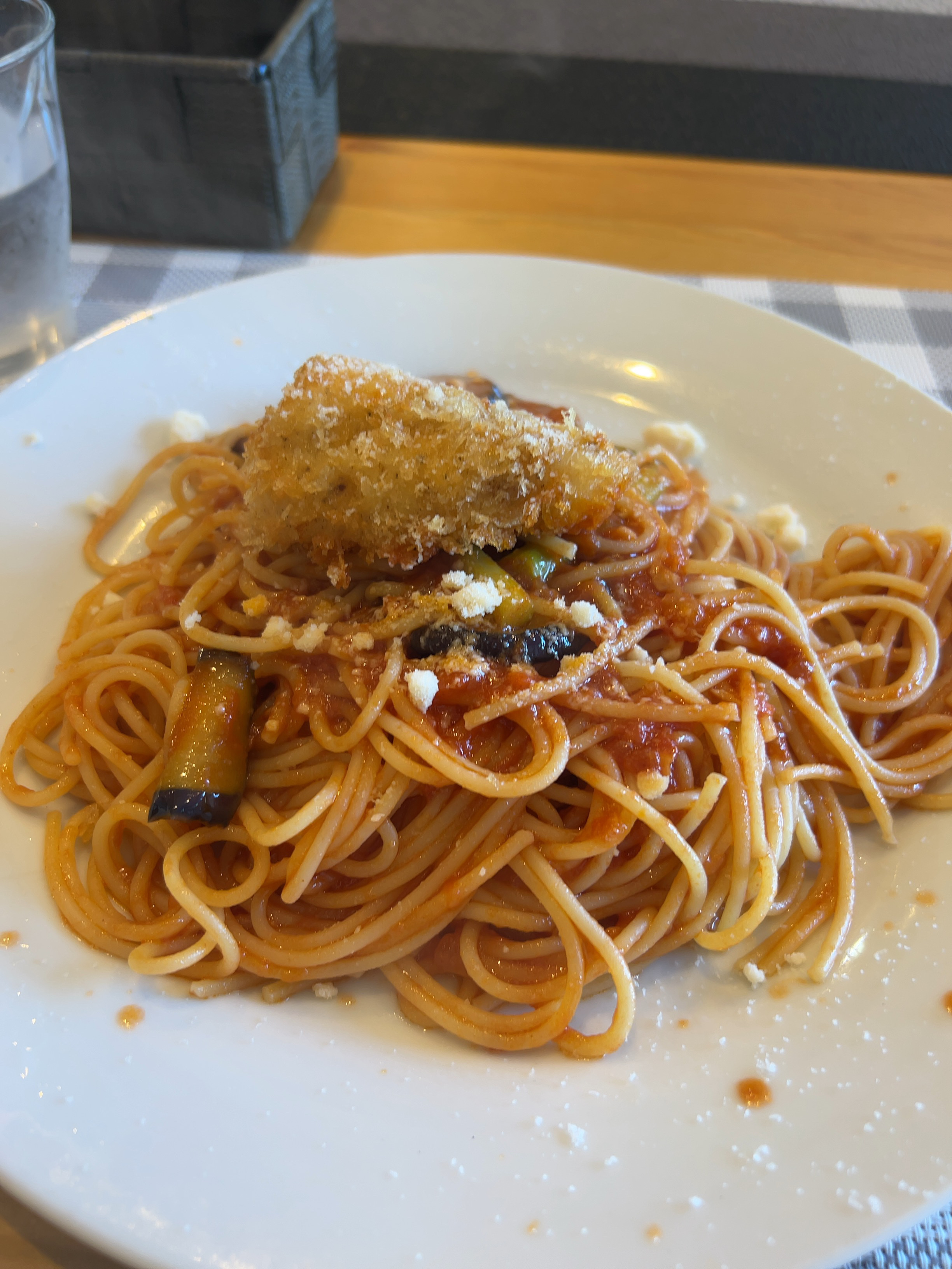 グラッシーボムティント INAP02 ヌードスクエア/&nd by rom&nd/リップティントを使ったクチコミ（3枚目）