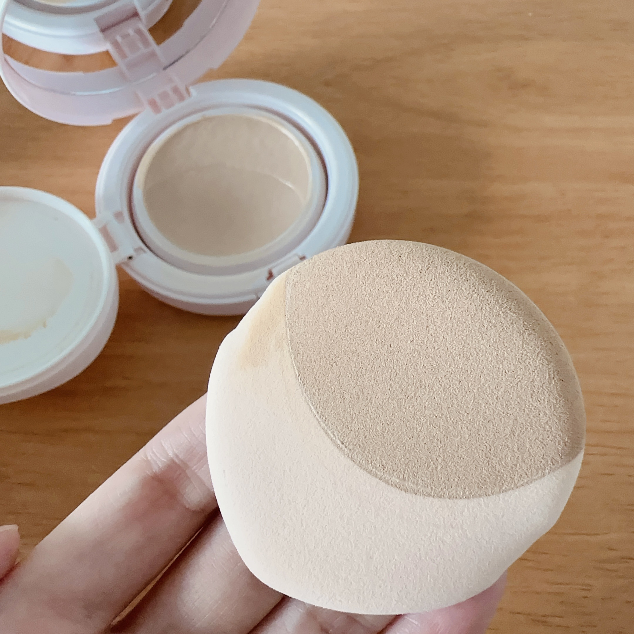 アクアリー スキンウェア カバー 03 ミディアムベージュ/ESPRIQUE/クッションファンデーションを使ったクチコミ（3枚目）