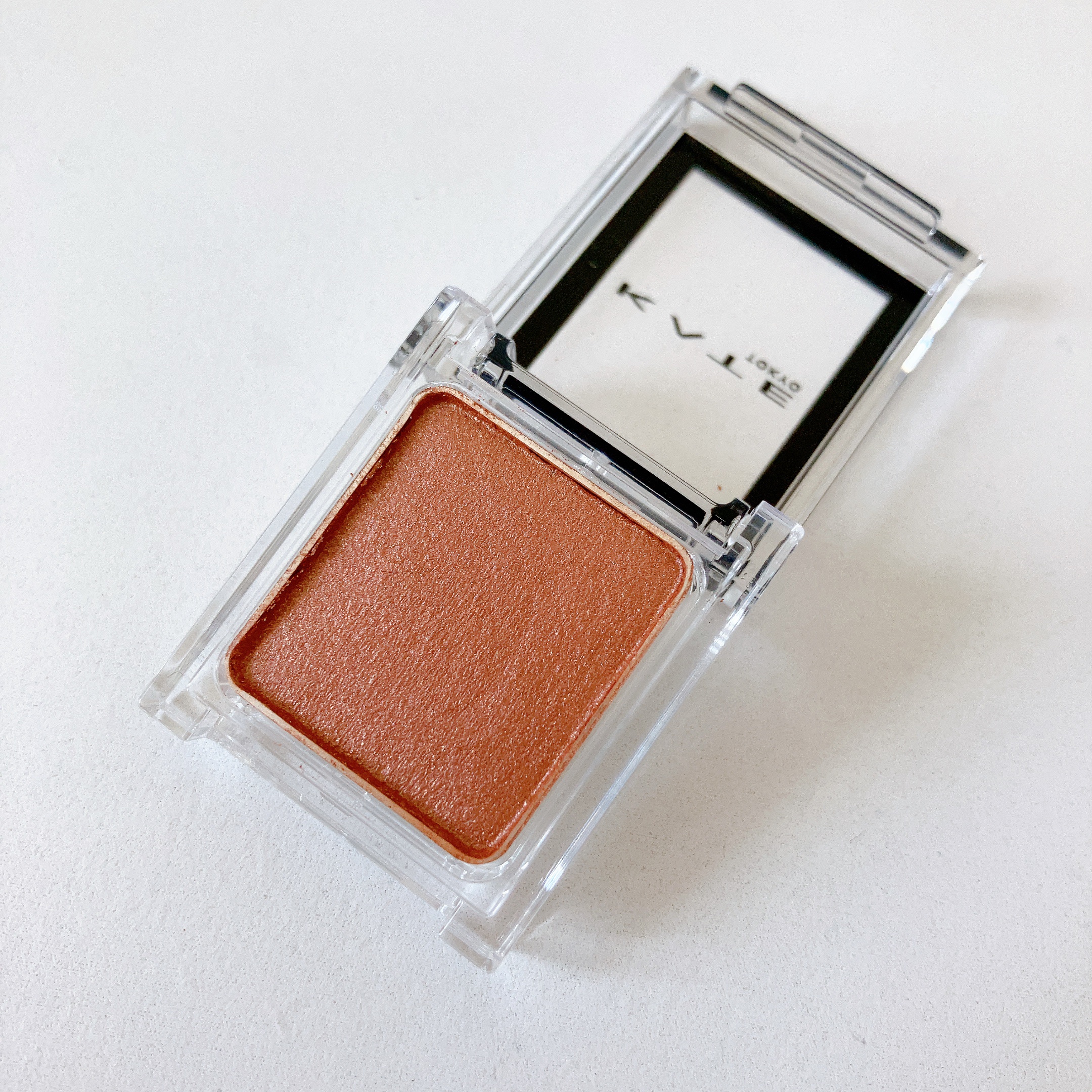 ケイト ザ アイカラー/KATE/単色アイシャドウを使ったクチコミ（2枚目）