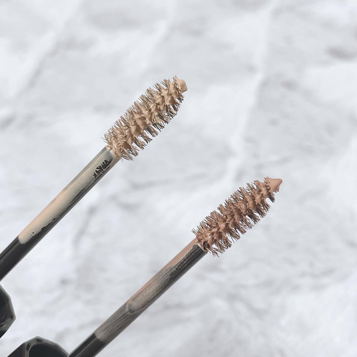 ヘビーローテーション カラーリングアイブロウEX/ヘビーローテーション/眉マスカラを使ったクチコミ（3枚目）