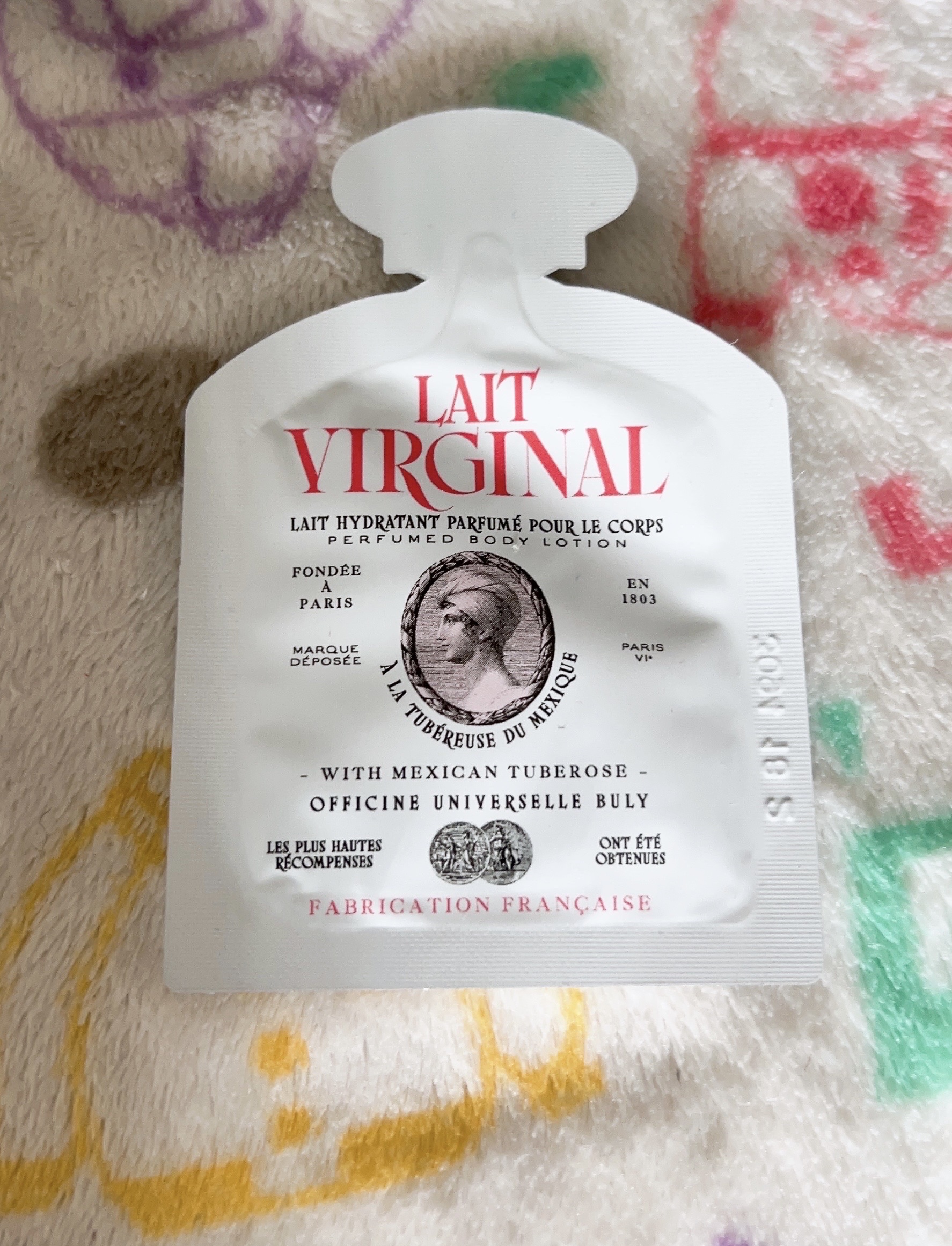 レ・ヴィルジナル/オフィシーヌ・ユニヴェルセル・ビュリー/ボディミルクを使ったクチコミ（1枚目）