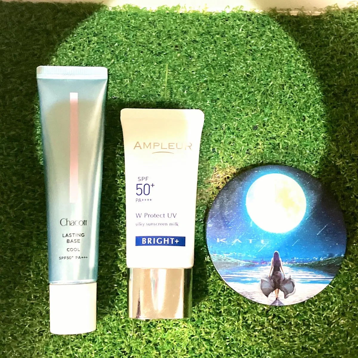 ムーンプレストブライトパウダー/KATE/プレストパウダーを使ったクチコミ（2枚目）