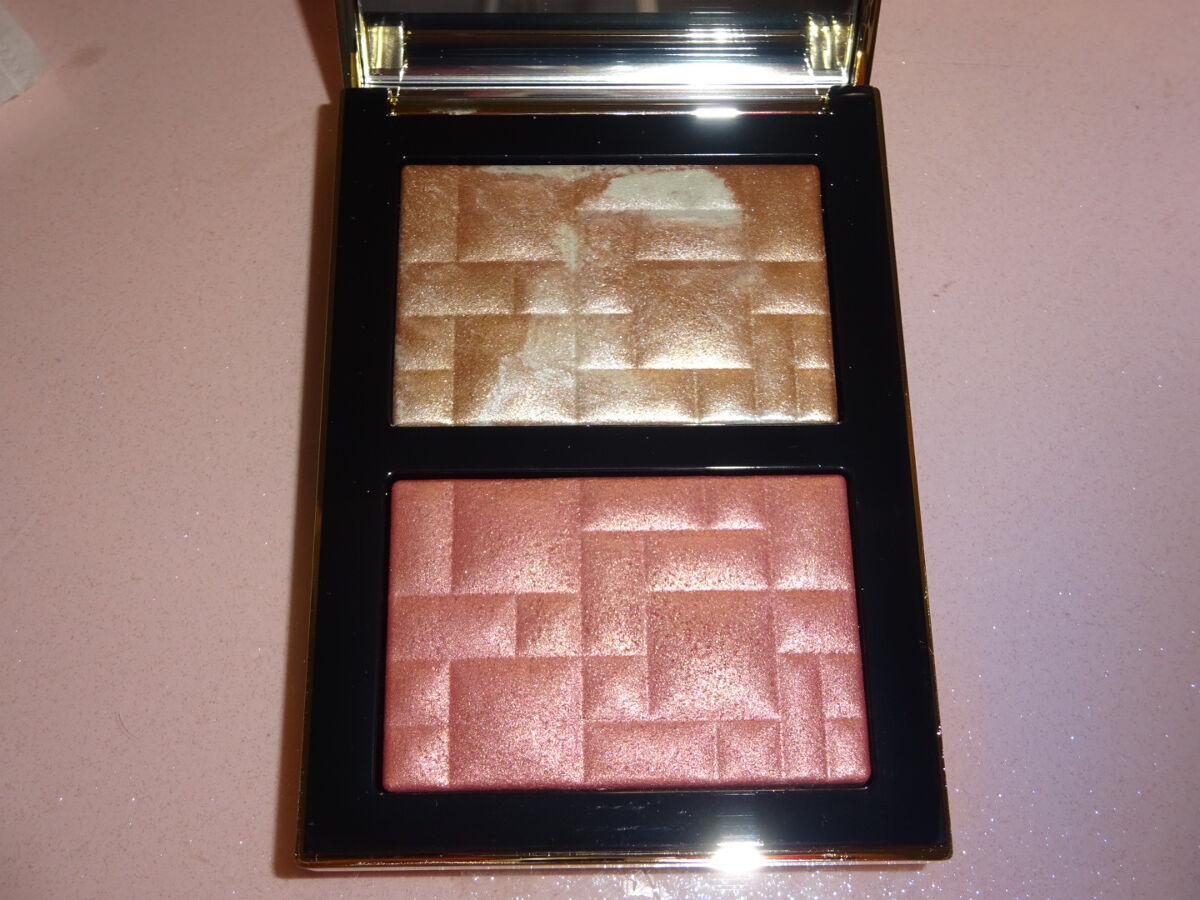 ハイライティング パウダー デュオ(LOVES RADIANCE COLLECTION) L02 ピンクグロウ/BOBBI BROWN/パウダーハイライトを使ったクチコミ（3枚目）