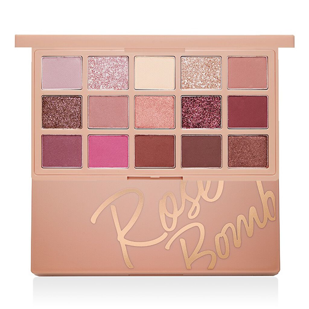 ななし on LIPS 「あんま需要ないかもですが紹介します笑色素薄い系メイクに入るか..」(2枚目)