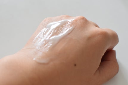 エアリーウォーターサンスクリーン プロフェッショナル/Feld Apotheke/日焼け止めローションを使ったクチコミ(4枚目)