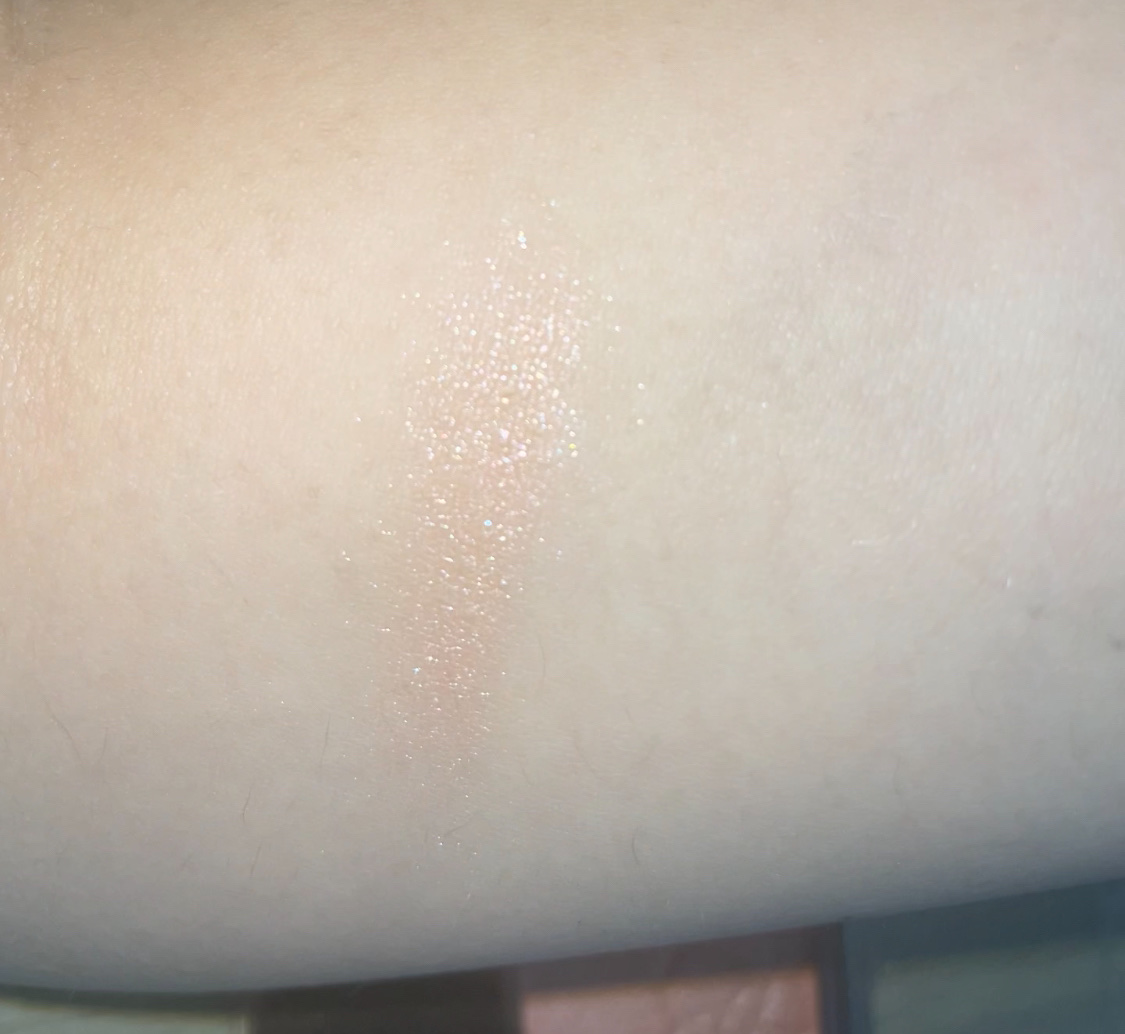 パールグロウニュアンサー/CEZANNE/パウダーハイライトを使ったクチコミ（3枚目）