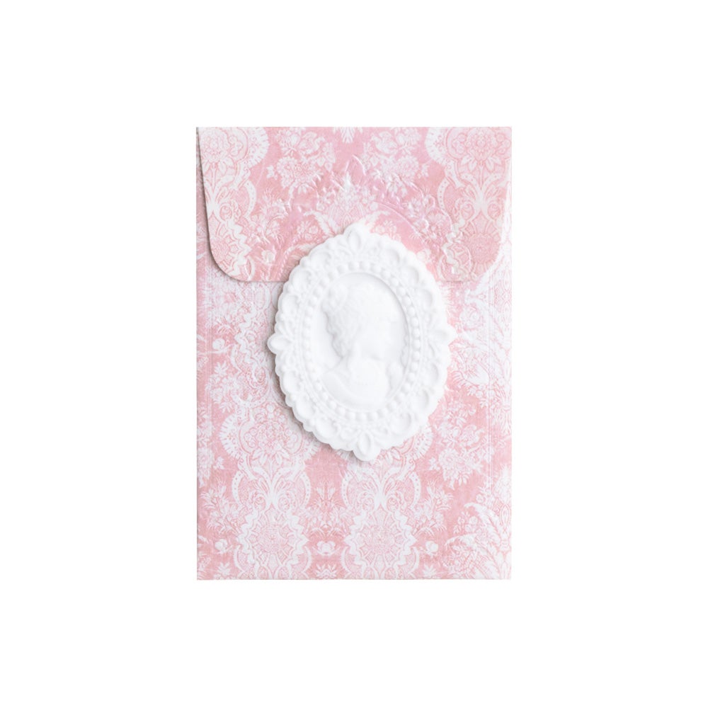 女王のカメオリップスティック 03 イザベラ