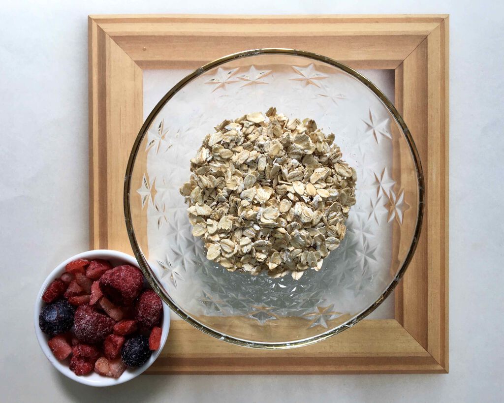 さくら on LIPS 「グラノーラの原料【オートミール】を食べる🥄・食物繊維が玄米の3..」(1枚目)