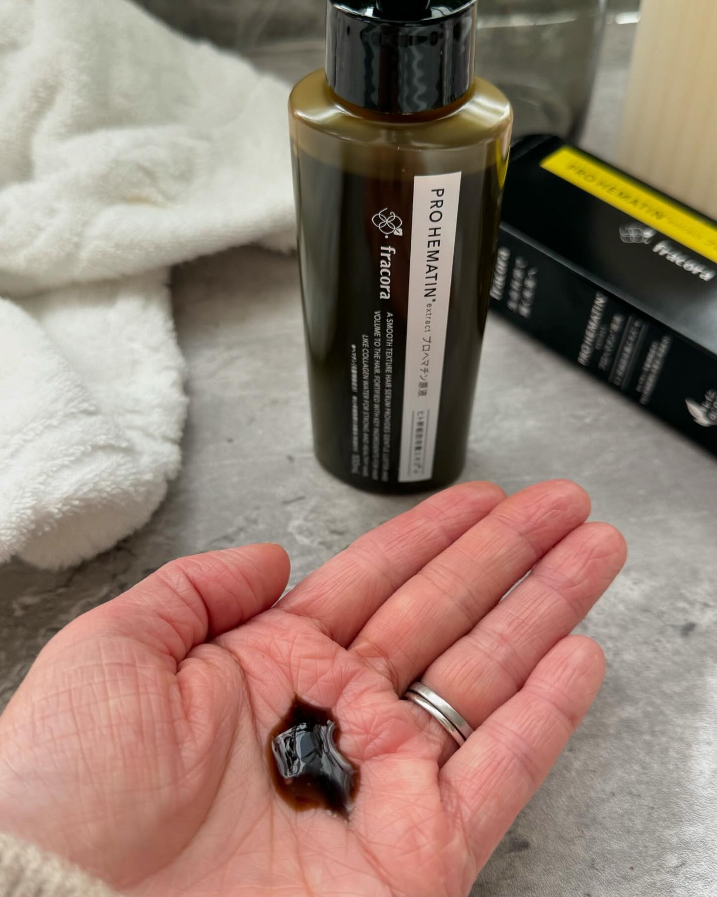 プロヘマチン原液 ヒト幹細胞培養エキス+/fracora/洗い流すヘアトリートメントを使ったクチコミ(2枚目)