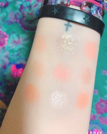 Pressed Powder Eye Shadow PEACH/Beauty glazed/アイシャドウパレットを使ったクチコミ（3枚目）