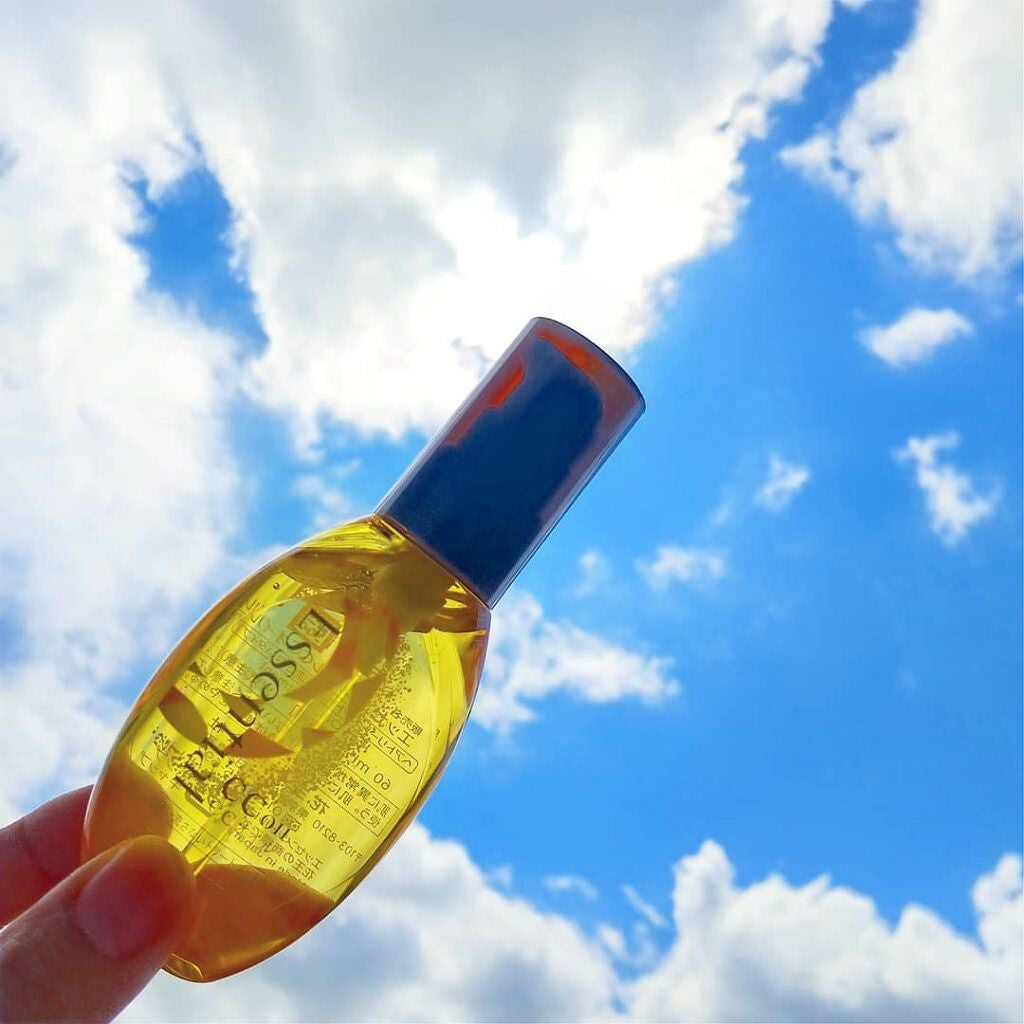 kyohka ❀ LIPSパートナー on LIPS 「LIPS様からエッセンシャルCCオイルを頂きました💛ありがとう..」(4枚目)