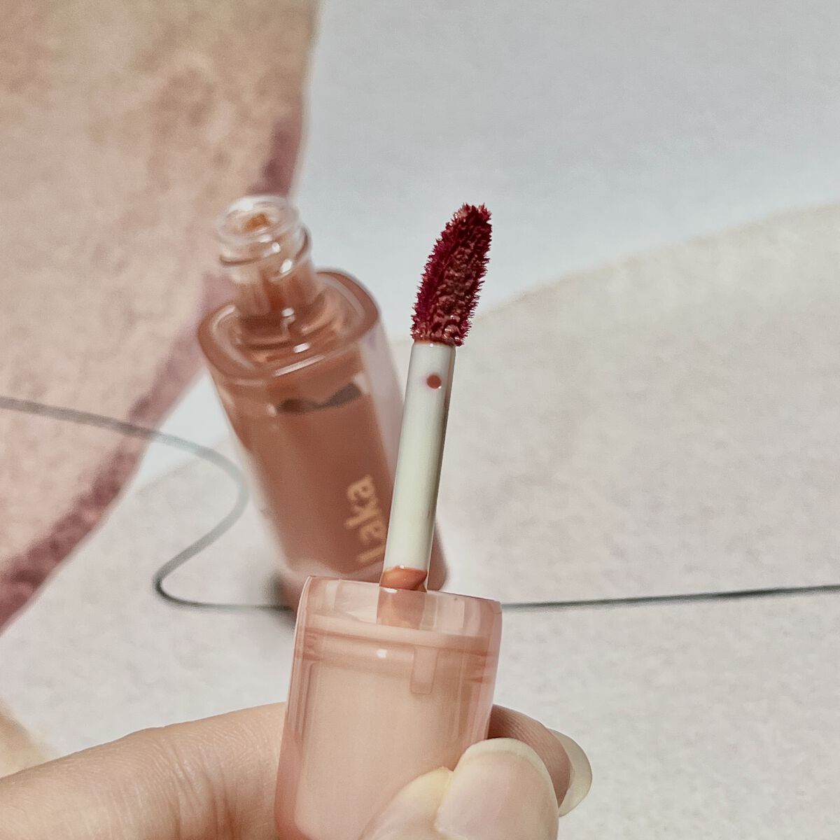 ジェリーイングヌードグロス/Laka/リップグロスを使ったクチコミ（2枚目）