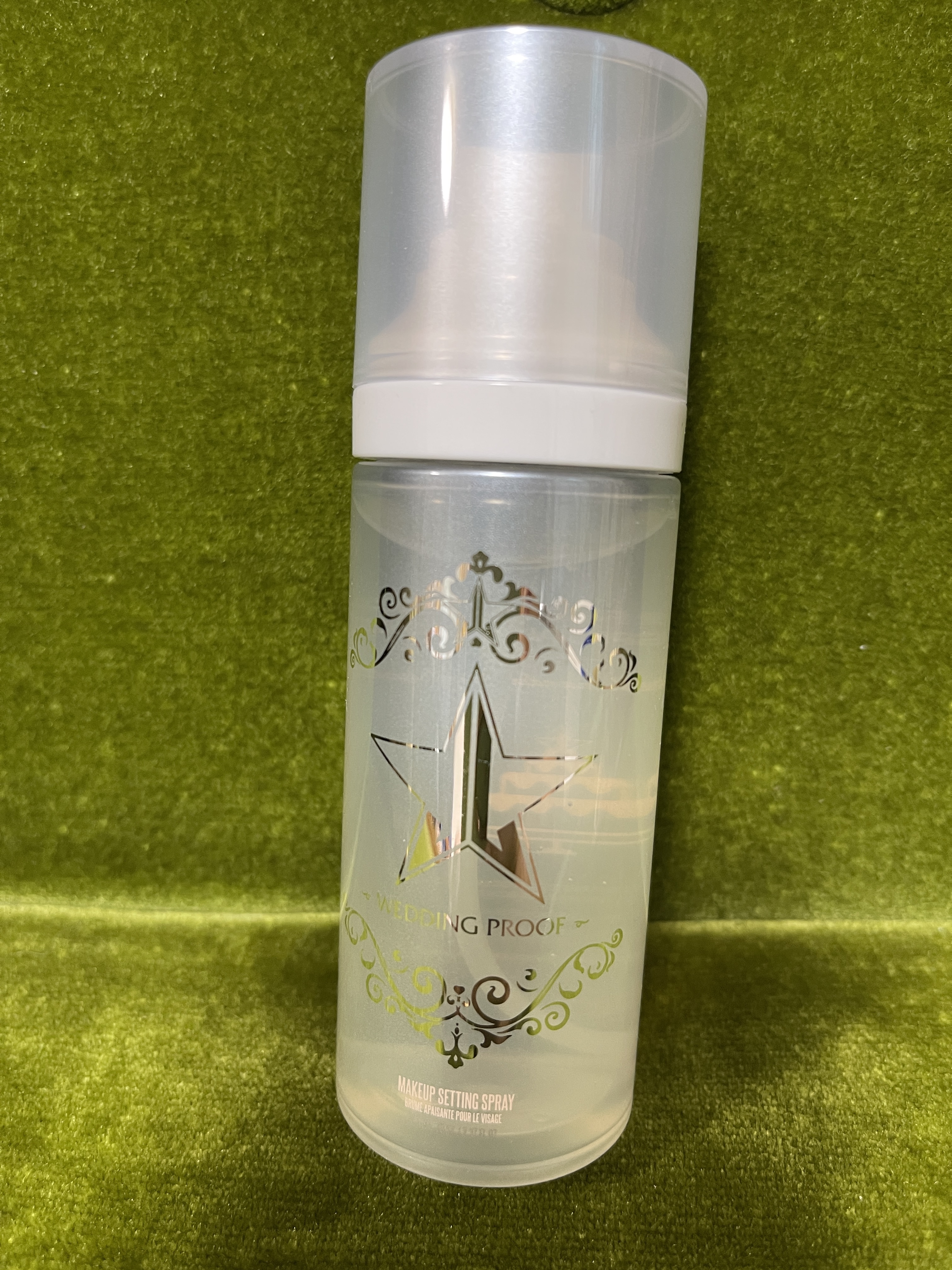 Wedding Proof Makeup Setting Spray/Jeffree Star Cosmetics/ミスト状化粧水を使ったクチコミ（1枚目）