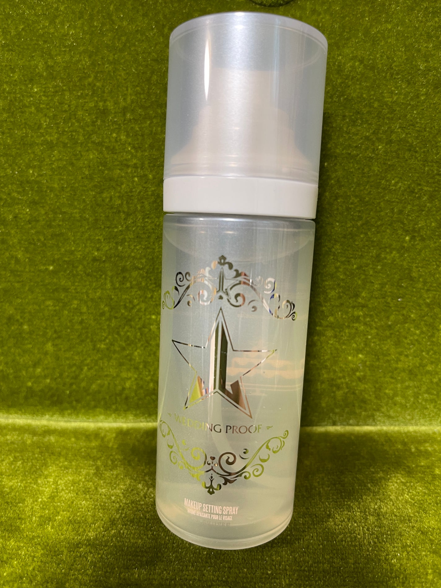 Wedding Proof Makeup Setting Spray/Jeffree Star Cosmetics/ミスト状化粧水を使ったクチコミ(1枚目)