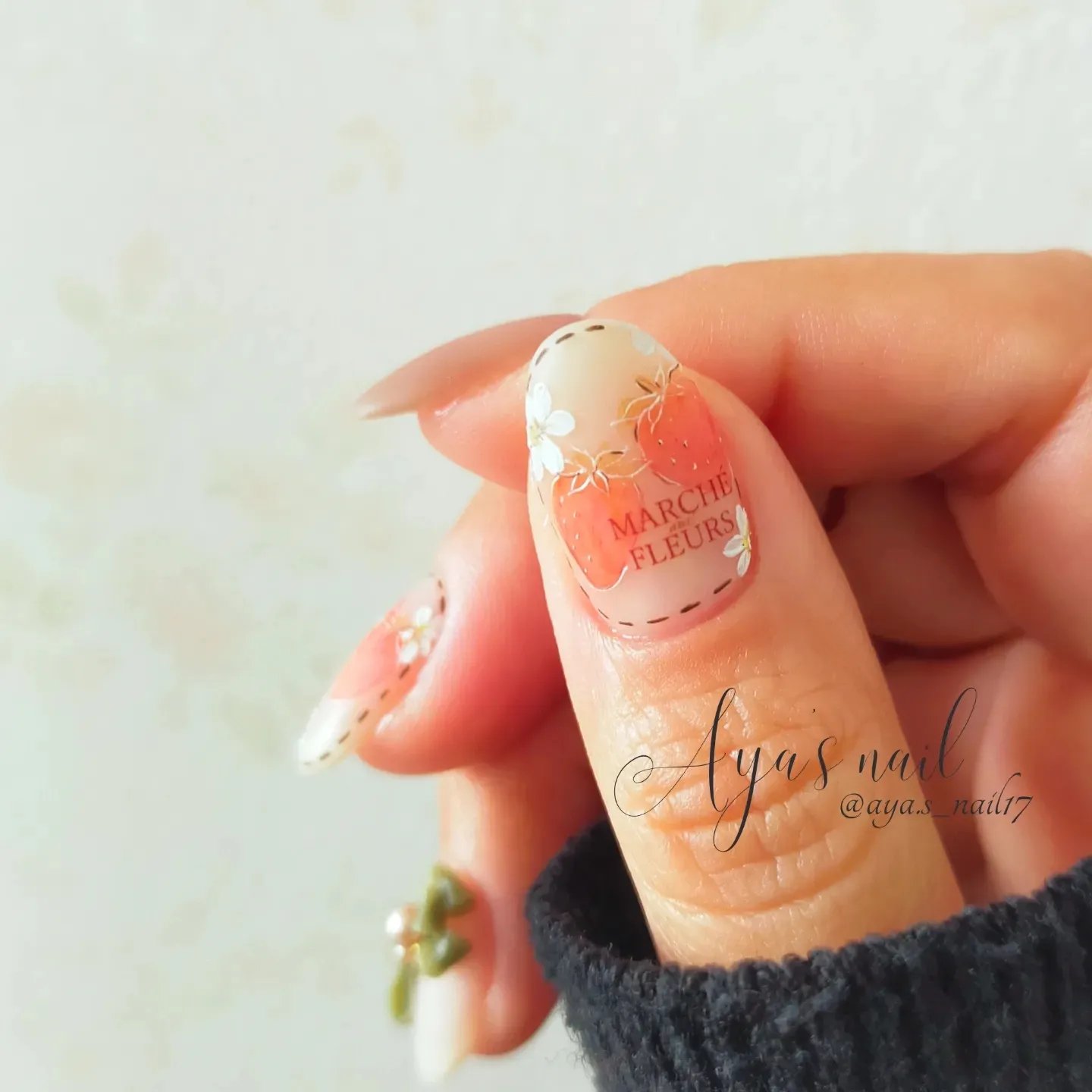 スーパーベース/SHINYGEL/ジェルネイルを使ったクチコミ（2枚目）