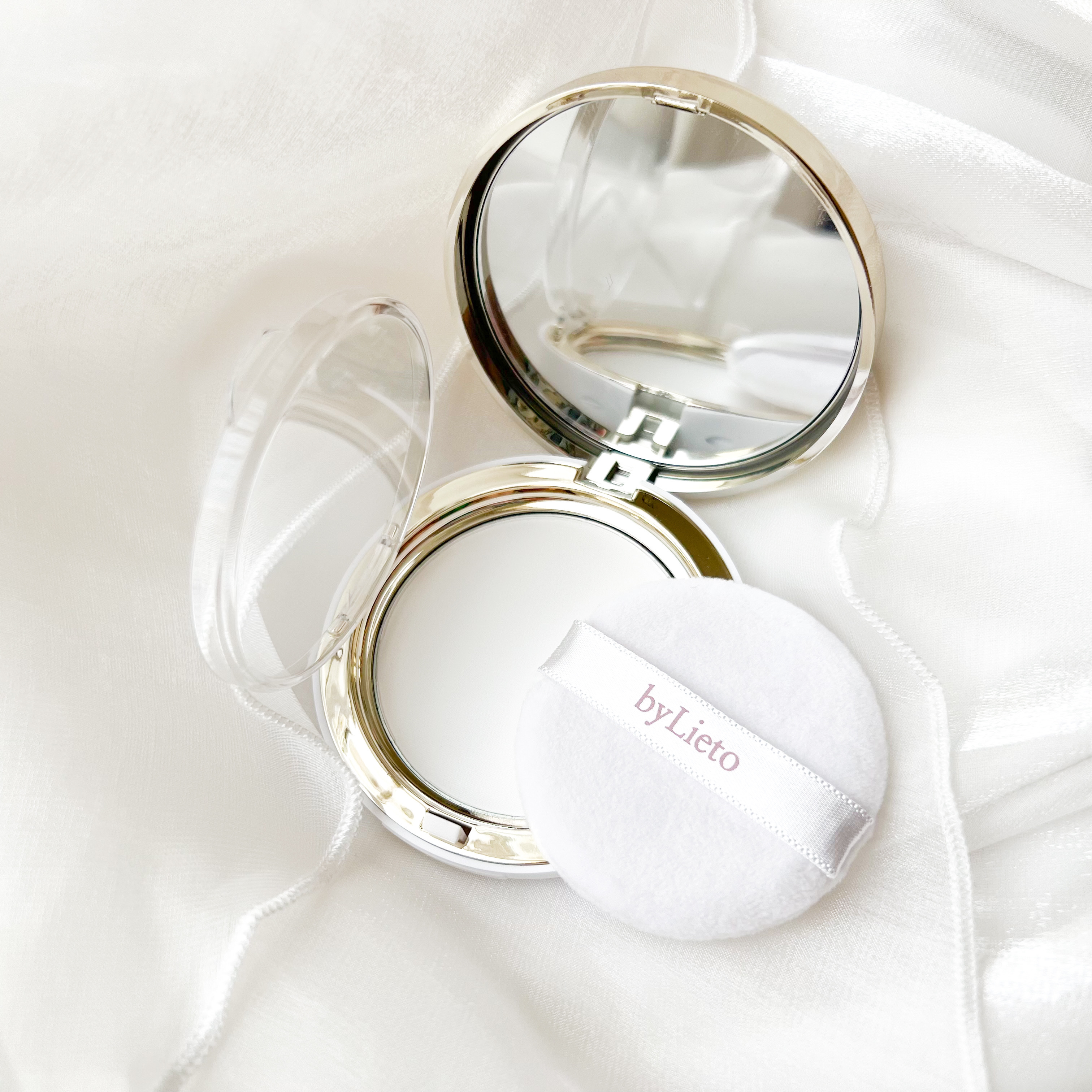 ハイドラセッティングパウダー/byLieto/プレストパウダーを使ったクチコミ（3枚目）