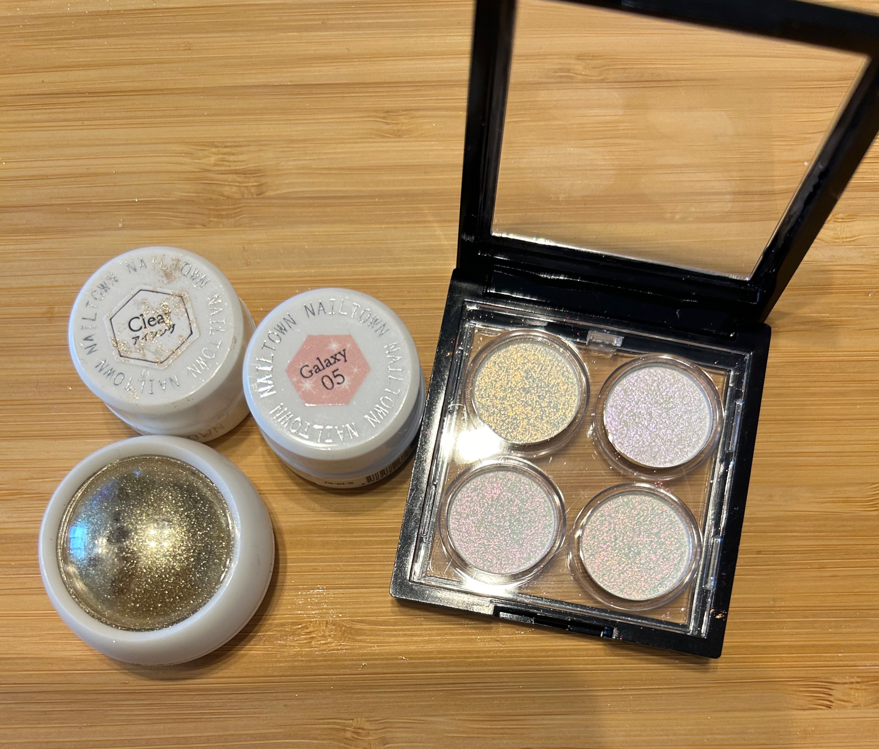 高輝度グローパウダー４色パレット ソリッドタイプ/Beach/ネイル用品を使ったクチコミ（3枚目）