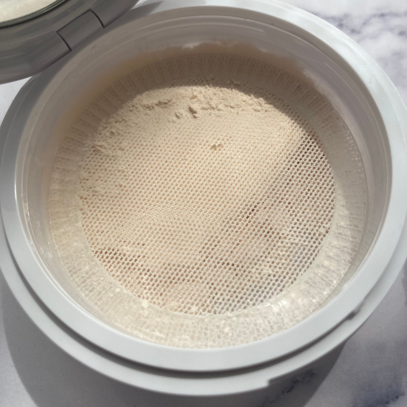 ポアレスフィクサー/プリマヴィスタ/ルースパウダーを使ったクチコミ(2枚目)