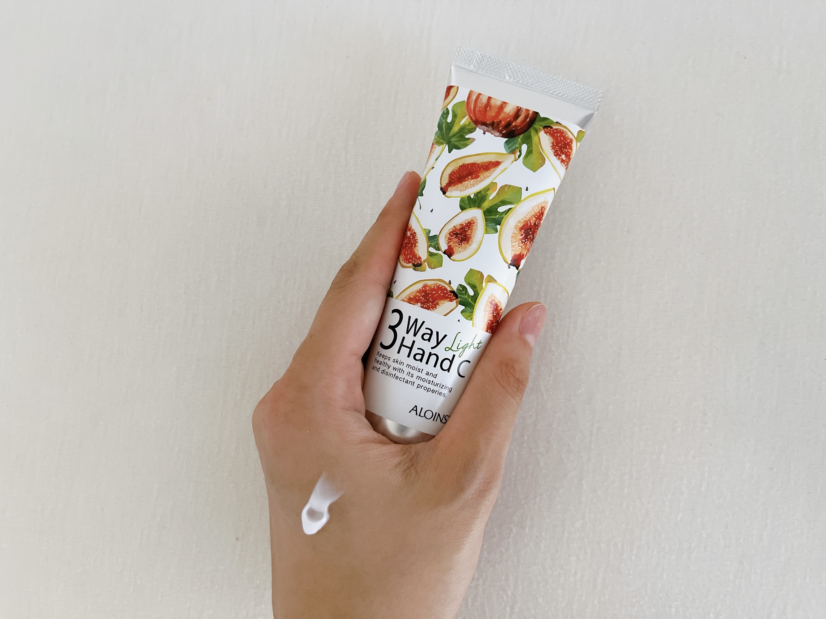 ハンドクリームライト/3ウェイ/ハンドクリームを使ったクチコミ（1枚目）