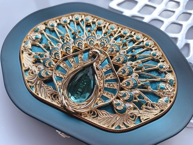 花西子 タイ族 試してみた】花西子 花西子 8色マルチパレット(タイ族