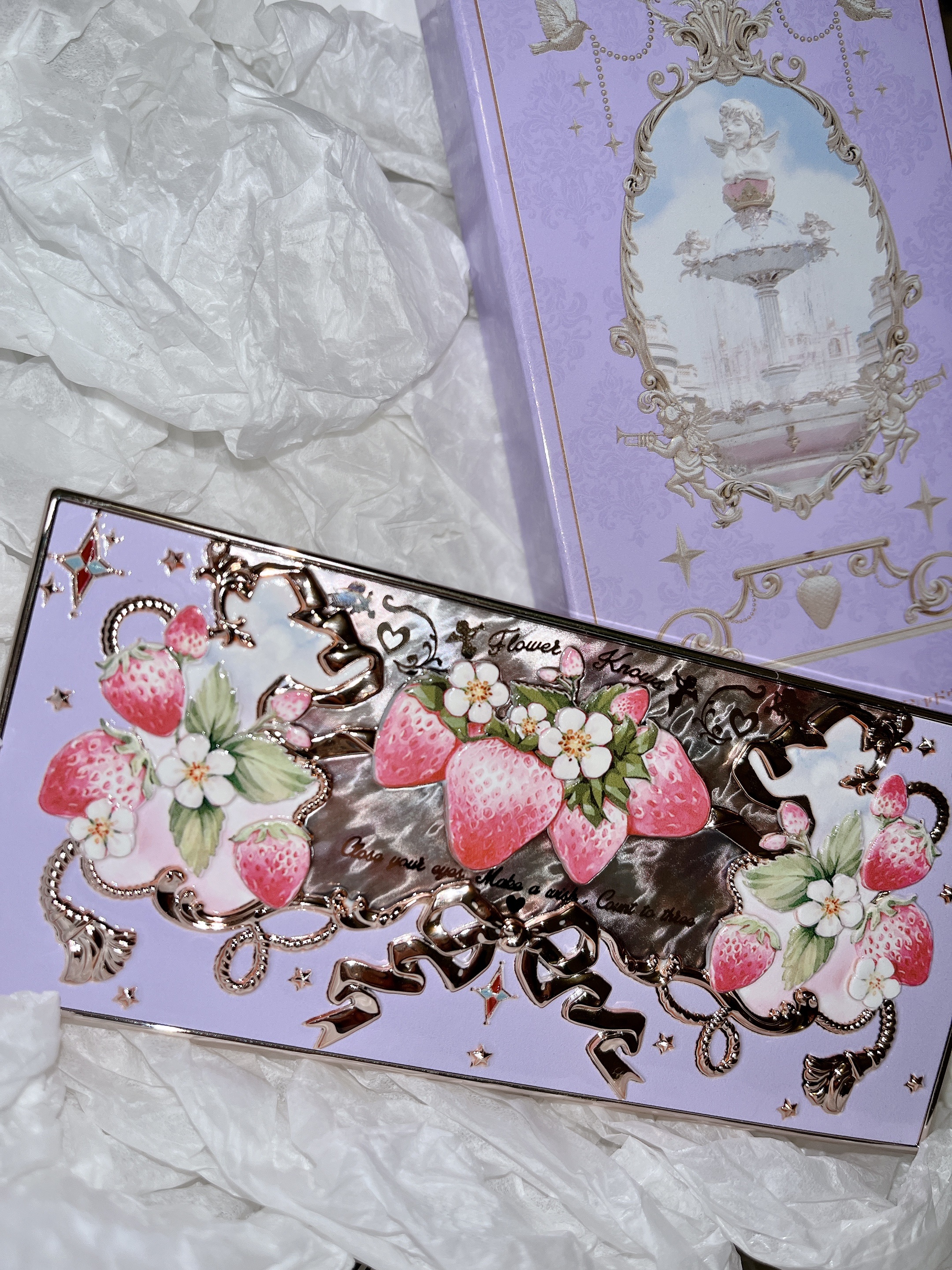 ストロベリーロココ アイシャドウパレット/FlowerKnows/アイシャドウパレットを使ったクチコミ（2枚目）