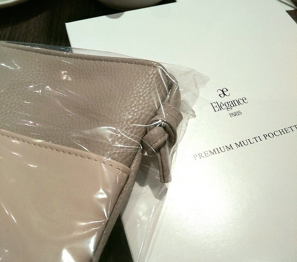 ラ プードル オートニュアンス/Elégance/プレストパウダーを使ったクチコミ(4枚目)