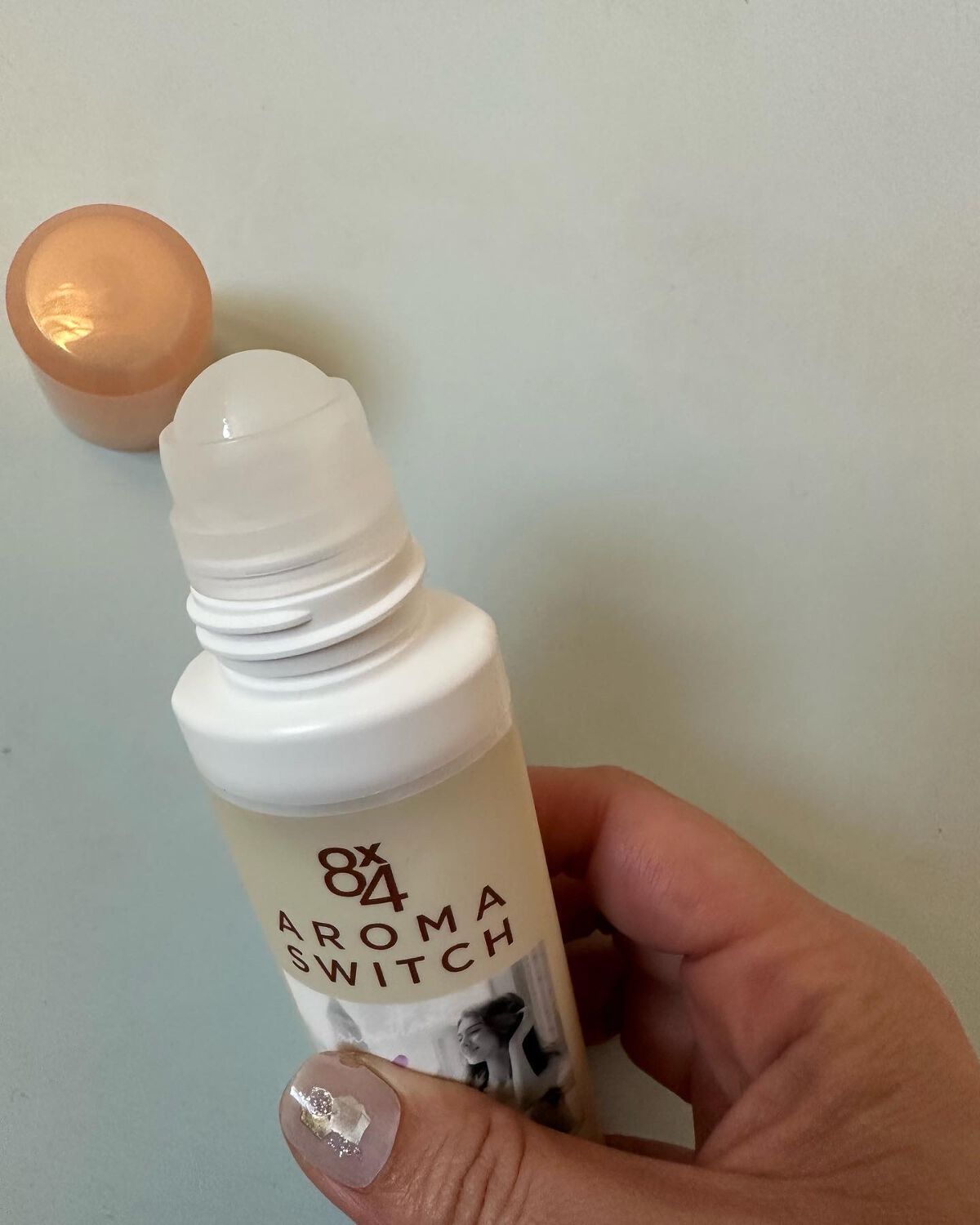 8x4 アロマスイッチ ロールオン マンハッタンリネンの香り/８ｘ４/デオドラント・制汗剤を使ったクチコミ（3枚目）