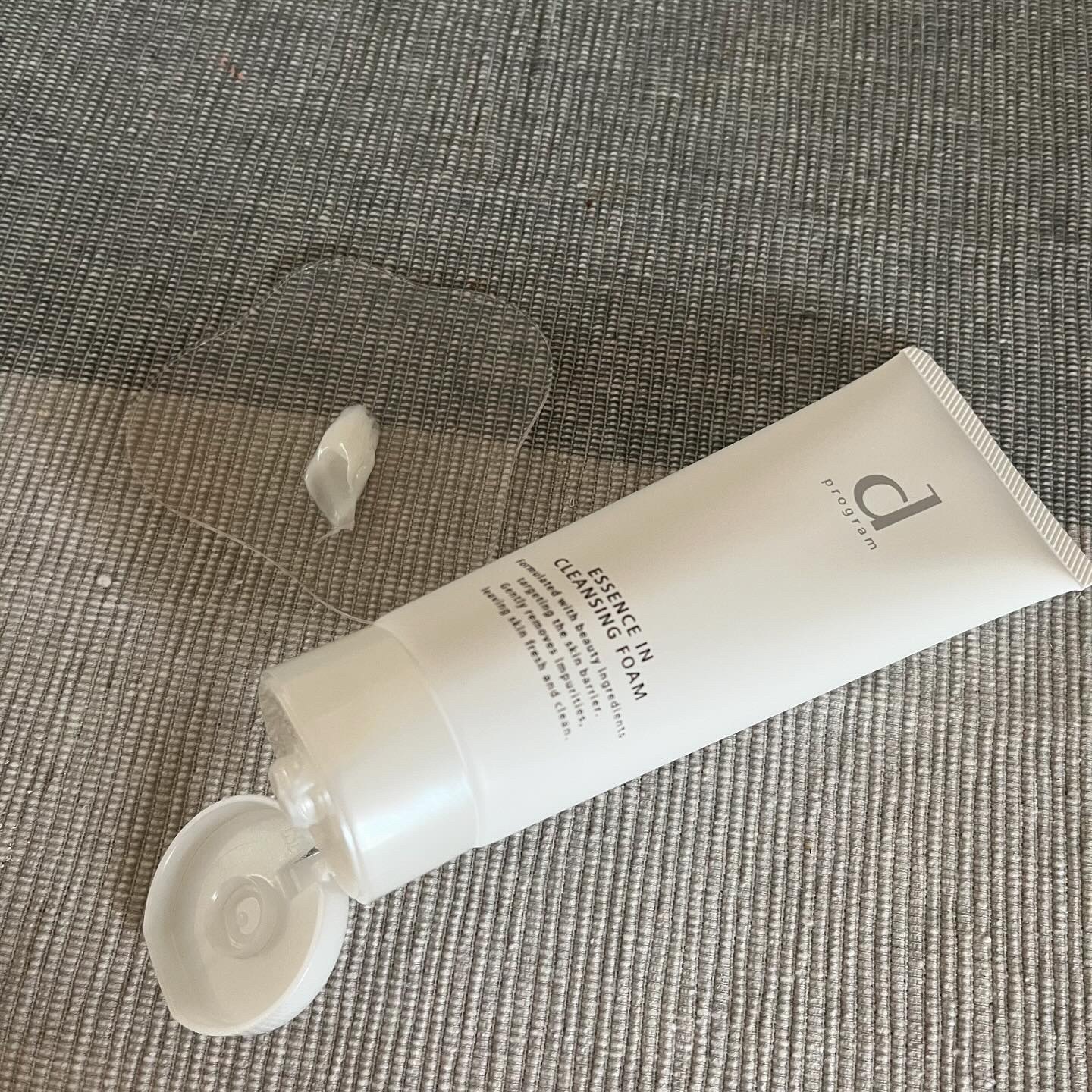 エッセンスイン クレンジングフォーム/d プログラム/洗顔フォームを使ったクチコミ（1枚目）