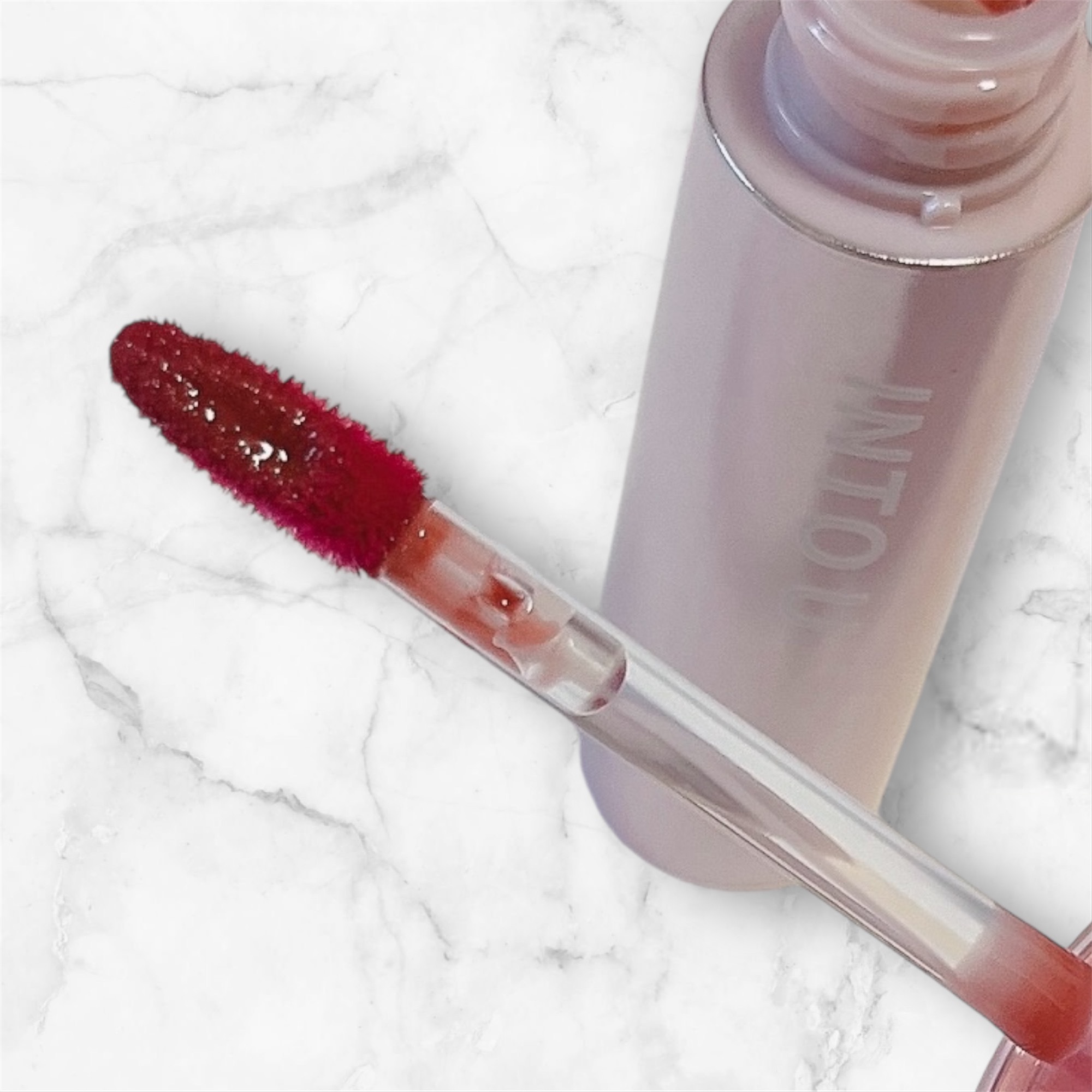 ジューシーパンピンググロス/INTO U/リップグロスを使ったクチコミ（2枚目）