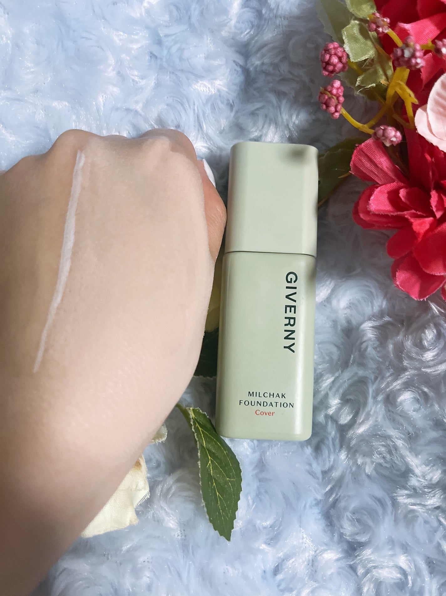 ジヴェルニー 密着カバーファンデーション/GIVERNY/リキッドファンデーションを使ったクチコミ(2枚目)