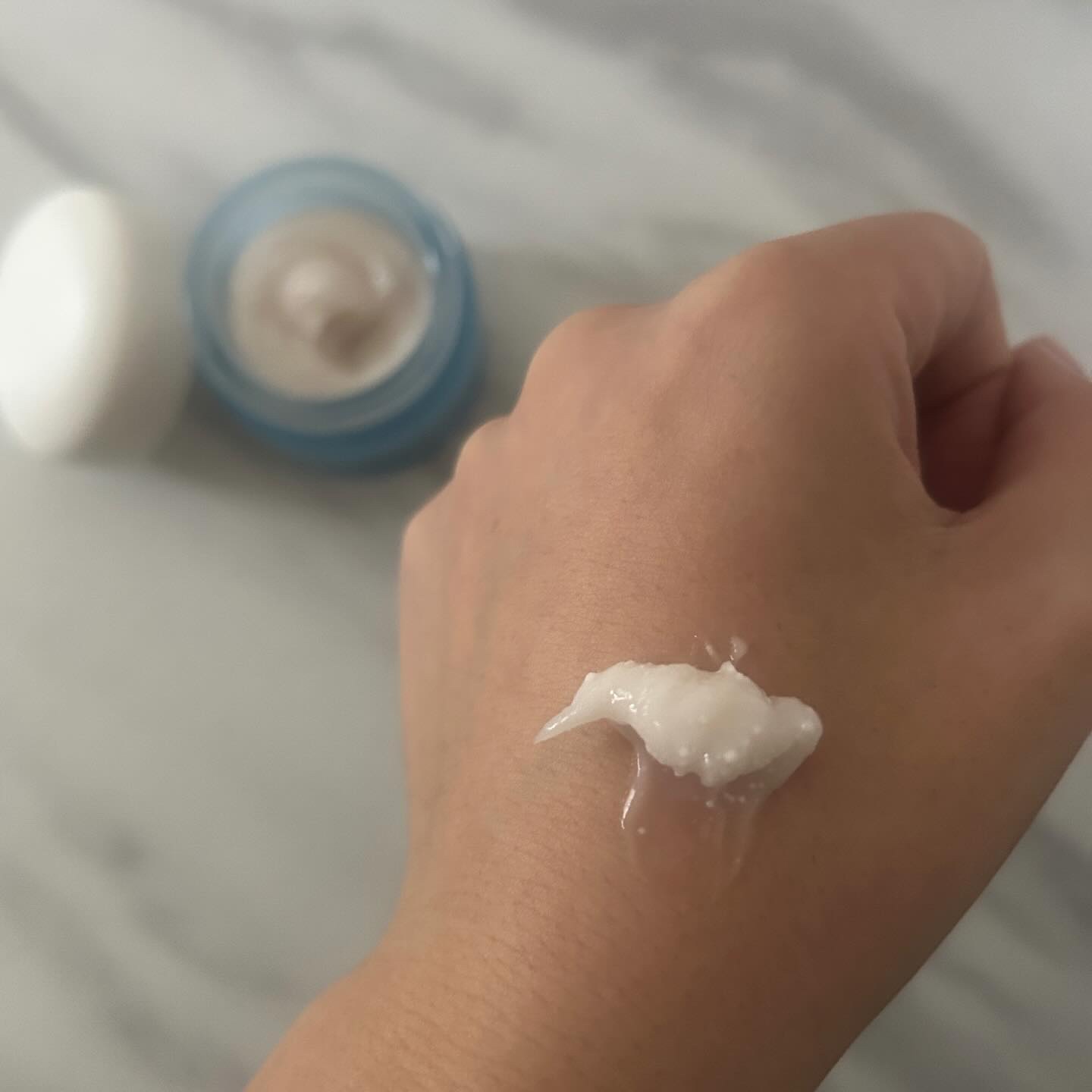 アクアバリアセラミドカプセルクリーム/Genabelle/フェイスクリームを使ったクチコミ（3枚目）