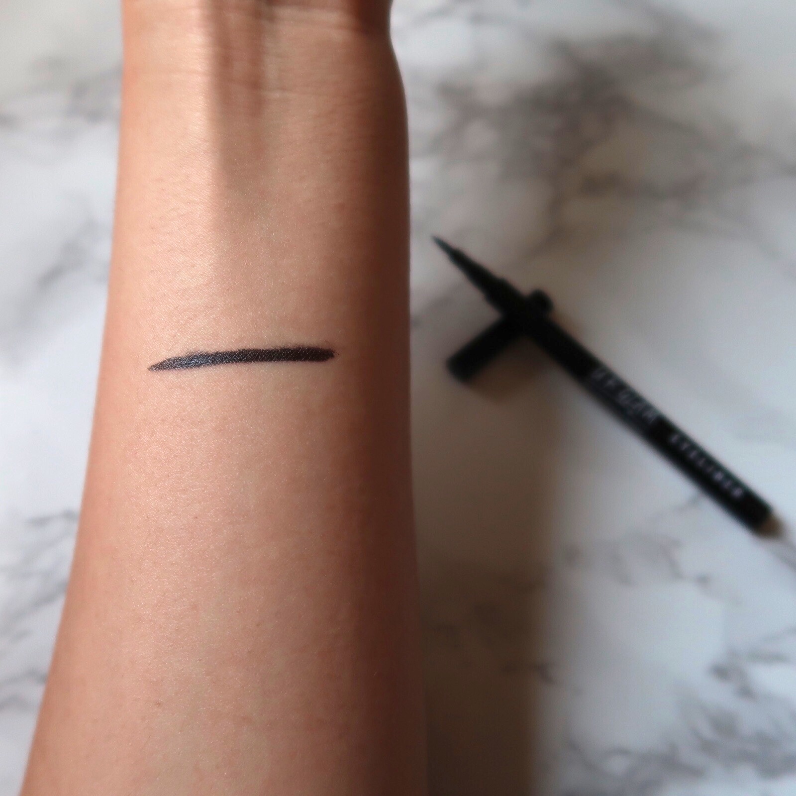 UR GLAM　LIQUID EYELINER/U R GLAM/リキッドアイライナーを使ったクチコミ（2枚目）