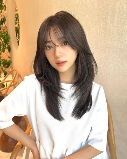 HARUNA on LIPS 「ワンカールで可愛いスタイルです😍さらっとストレートアイロンでス..」(4枚目)