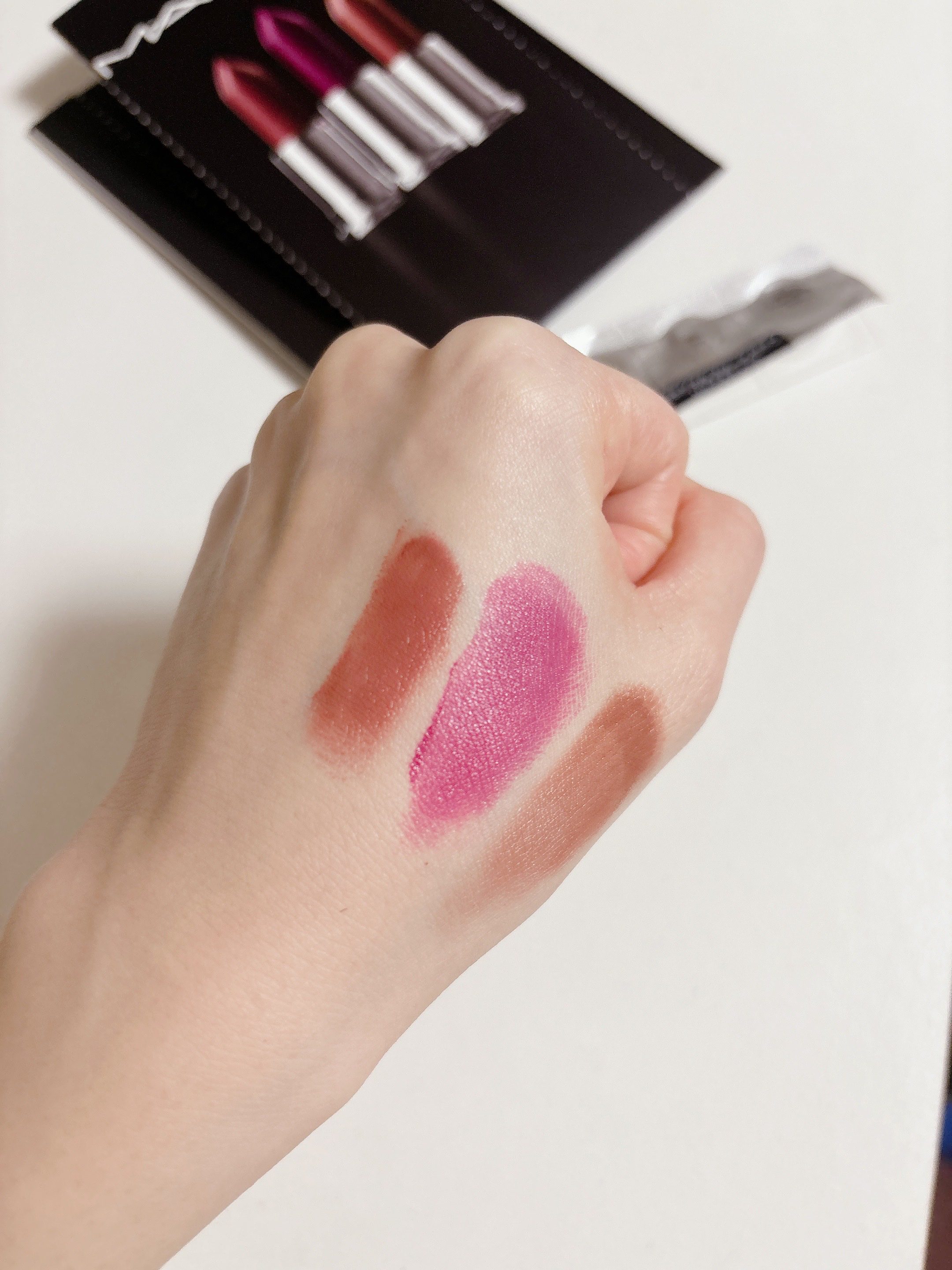 マキシマル スリーク サテン リップスティック 819 レベル/M・A・C/口紅を使ったクチコミ（3枚目）