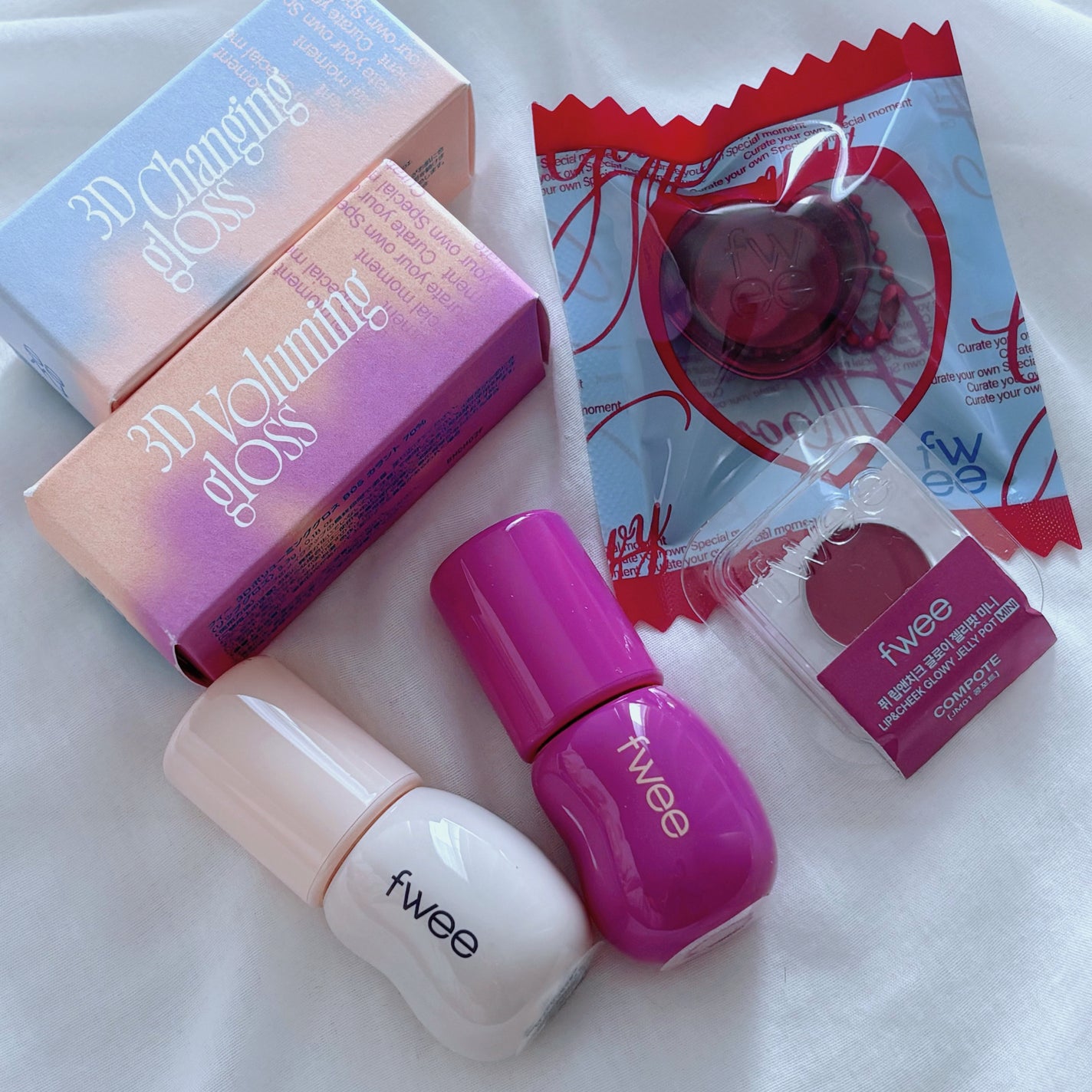 フィー 3Dボリューミンググロス/fwee/リップグロスを使ったクチコミ(8枚目)