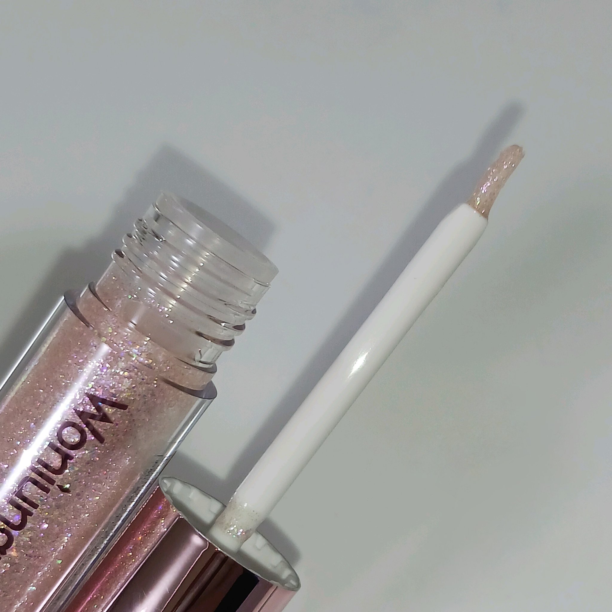 ウォンジョンヨ　ダイヤモンドライナー 01 ピンクフィーバー/Wonjungyo/リキッドアイシャドウを使ったクチコミ（2枚目）