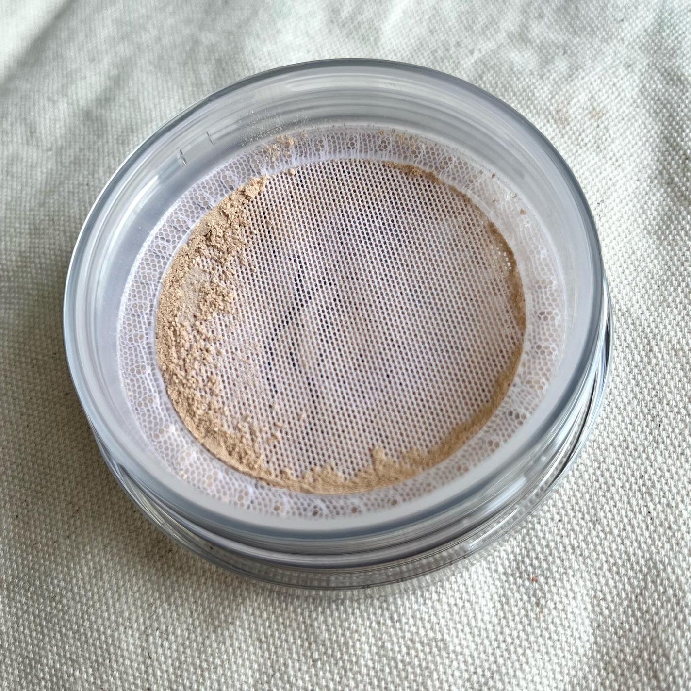 インビジブル エッセンス ルースパウダー グロウ/ADDICTION/ルースパウダーを使ったクチコミ(2枚目)