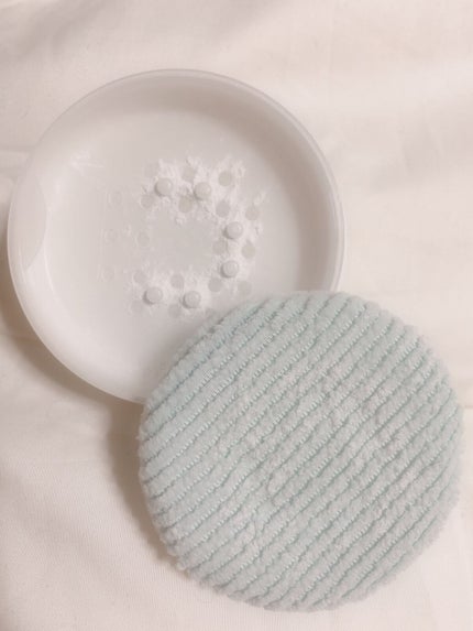 薬用さらさらデオドラントパウダー/デオナチュレ/デオドラント・制汗剤を使ったクチコミ(4枚目)