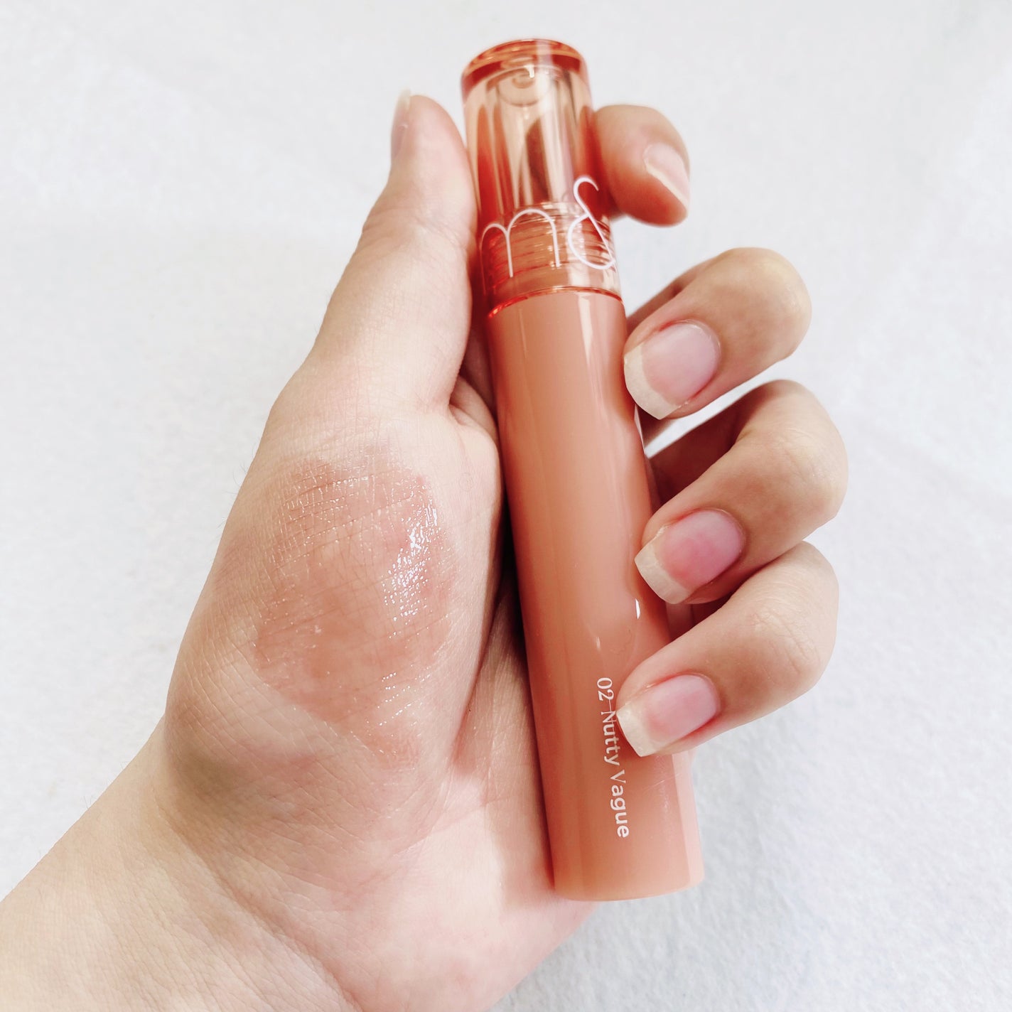 グラスティングカラーグロス/rom&nd/リップグロスを使ったクチコミ(2枚目)