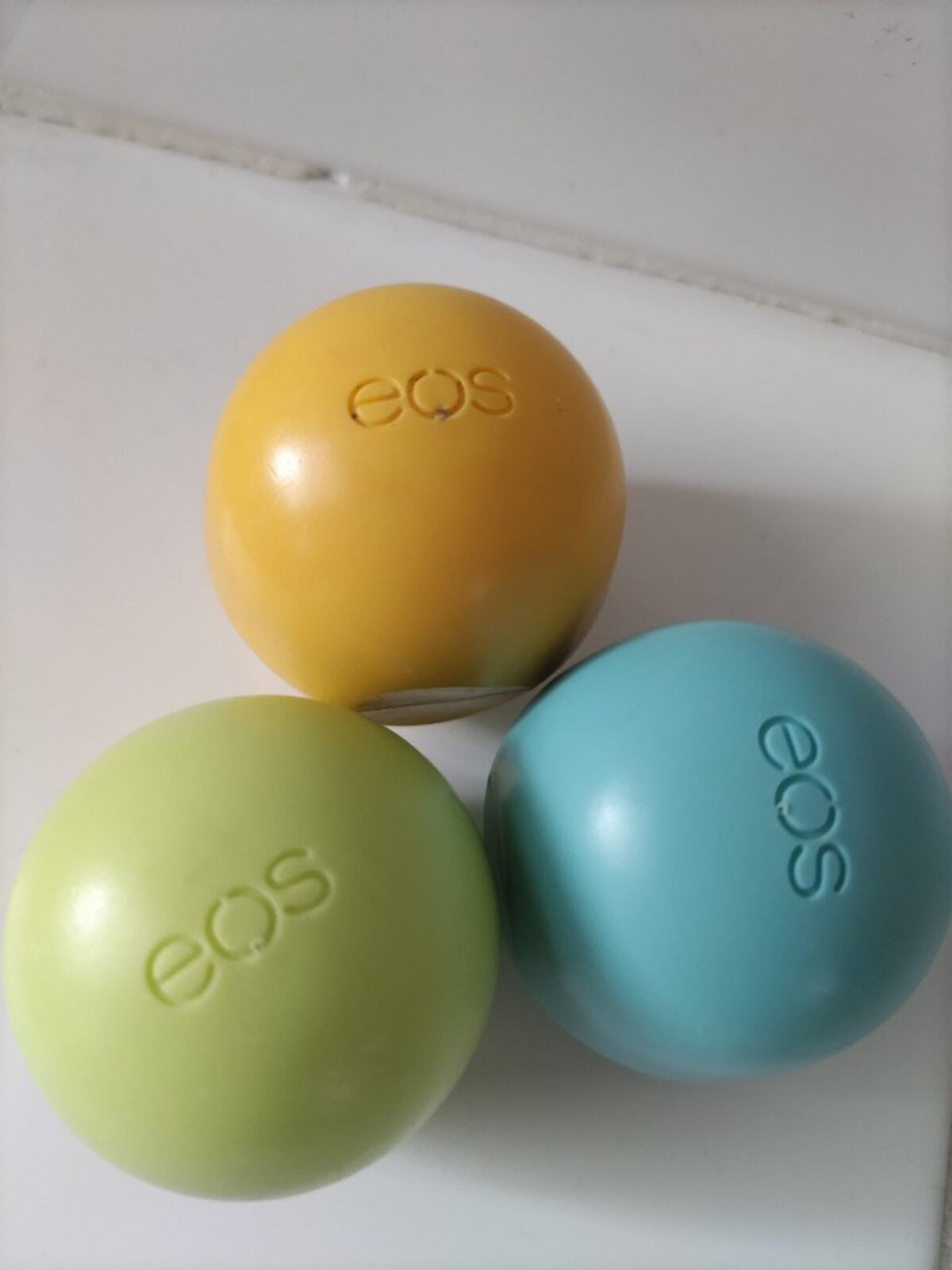 ＥＯＳリップバーム レモンドロップ/EOS/リップバームを使ったクチコミ（1枚目）