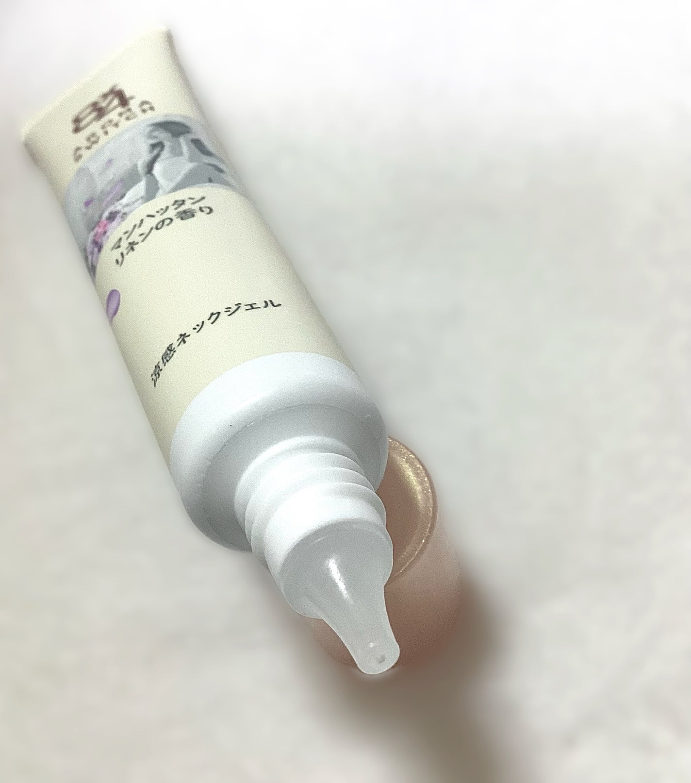 8x4 アロマスイッチ 涼感ネックジェル マンハッタンリネンの香り/8x4/デオドラント・制汗剤を使ったクチコミ(2枚目)