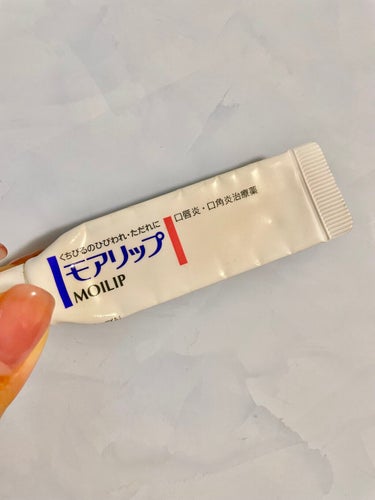 おすすめリピート商品！！

季節の変わり目は特に酷く荒れてしまう、、、

高ければ良いだろう！という考えでいろんなリップクリーム試してきた中でダントツで1番でした！！

唇のひび割れにはもちろん、ただれ