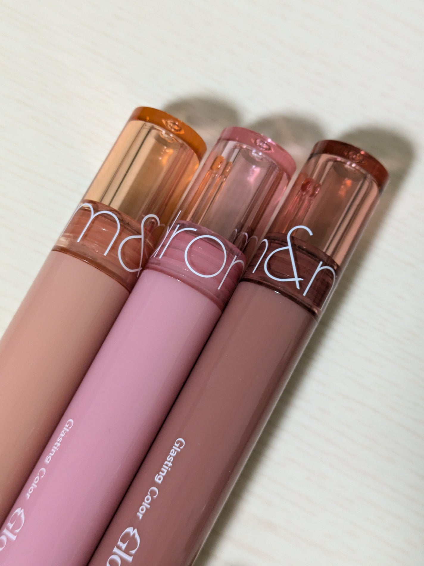 Cherry on LIPS 「rom&ndGlastingColorGloss01Peony..」(1枚目)